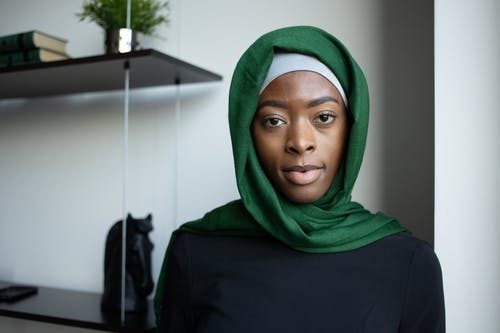 有关不情绪化, 个性, 伊斯兰女人的免费素材图片