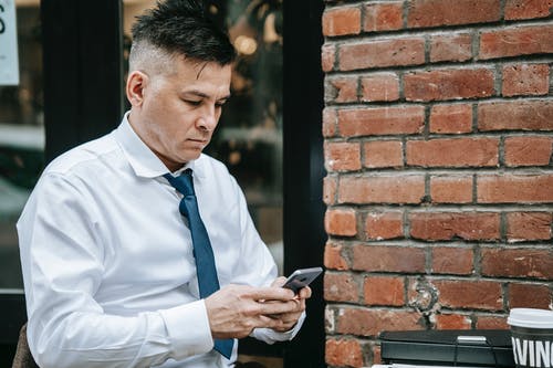 有关3C用品, 上班服, 专业人士的免费素材图片