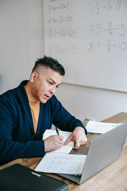 有关3C用品, 专业人士, 人的免费素材图片