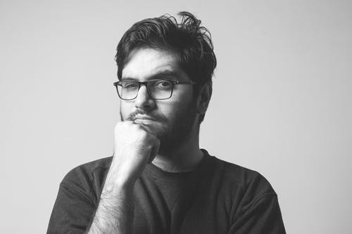 有关人, 单色, 工作室拍摄的免费素材图片