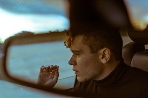 有关人, 侧面轮廓, 抽烟的免费素材图片