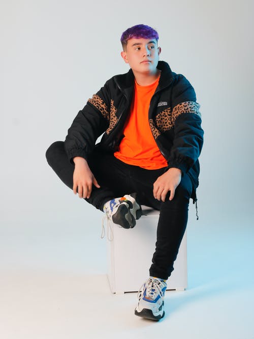 有关人, 凳子, 坐的免费素材图片