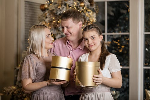 有关一起, 儿童, 圣诞气氛的免费素材图片