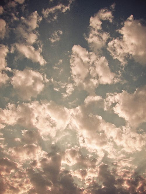 有关垂直拍摄, 多云的, 天空的免费素材图片