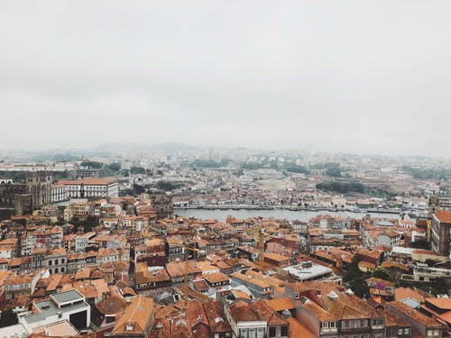 有关城市, 多云的, 建筑的免费素材图片