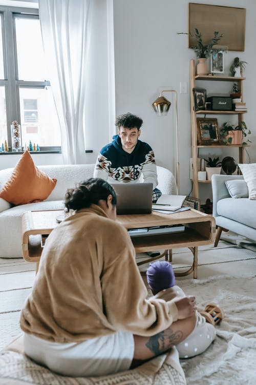 有关3C用品, 上网, 不露面的免费素材图片