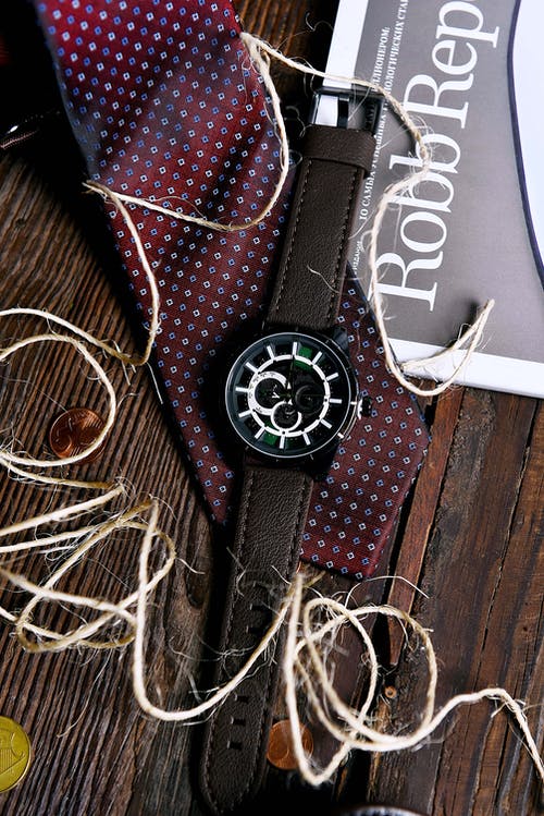 有关从上面查看, 垂直拍摄, 手表的免费素材图片