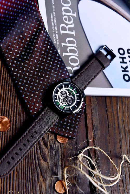 有关从上面查看, 垂直拍摄, 手表的免费素材图片