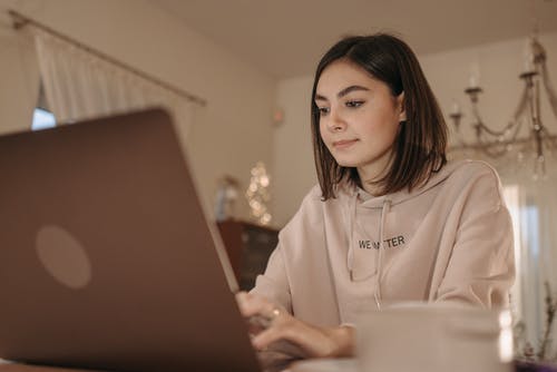 有关MacBook, 互联网, 在家的免费素材图片