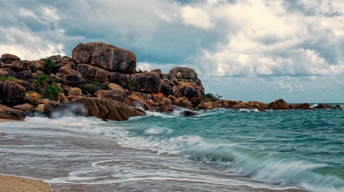 有关多云的天空, 天性, 岩石形成的免费素材图片