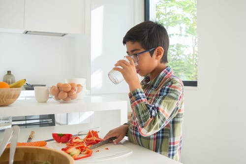 有关侧面图, 儿童, 刀的免费素材图片