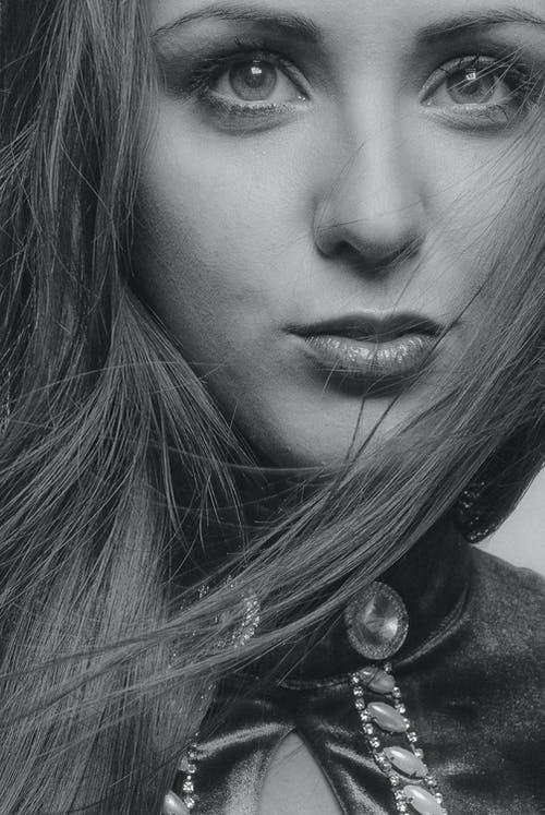 有关单色, 女人, 漂亮的免费素材图片