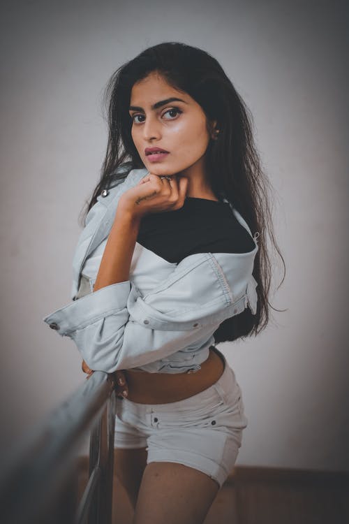 有关垂直拍摄, 女人, 女性的免费素材图片