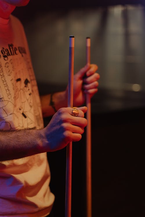 有关垂直拍摄, 戒指, 手的免费素材图片