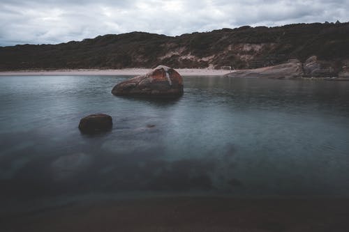 有关不变, 冷静, 卵石的免费素材图片