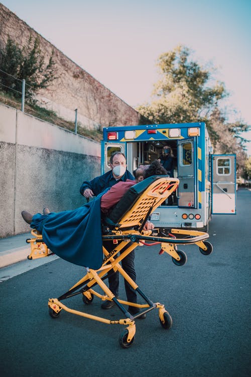 有关交通系统, 患者, 护理人员的免费素材图片