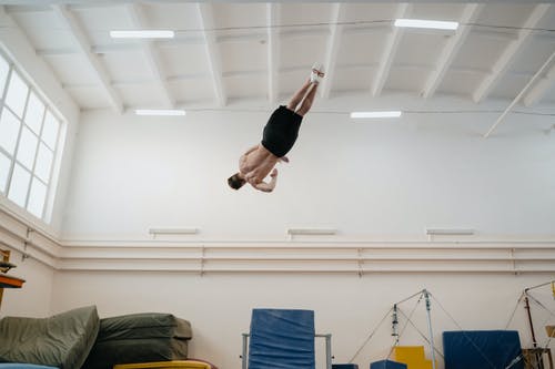 有关上下翻转, 人, 勇气的免费素材图片