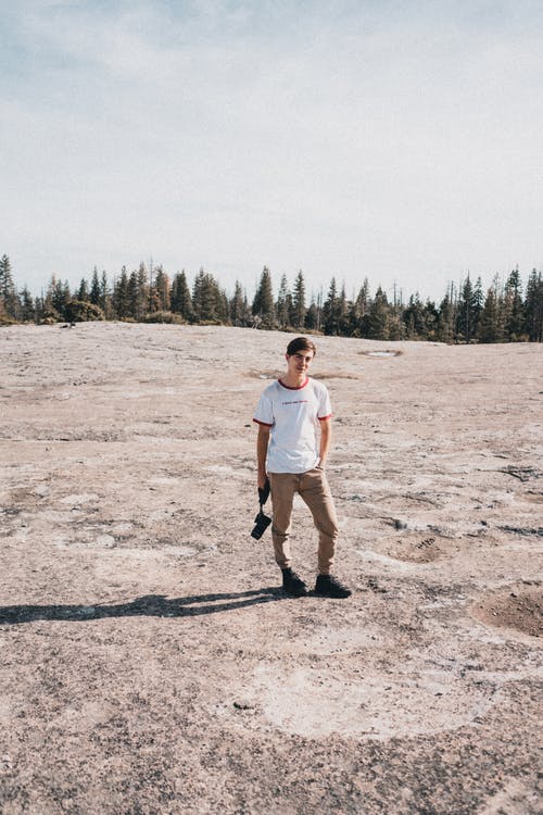 有关3C用品, 人, 休闲的免费素材图片