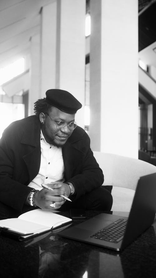 有关单色, 在线课程, 垂直拍摄的免费素材图片