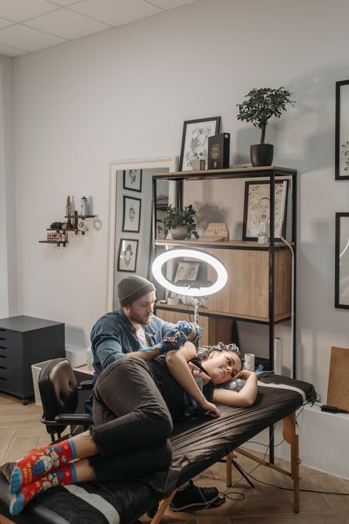 有关人, 刺青, 垂直拍摄的免费素材图片