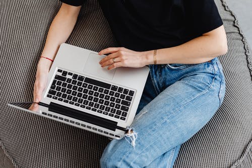 有关人, 匿名, 坐的免费素材图片