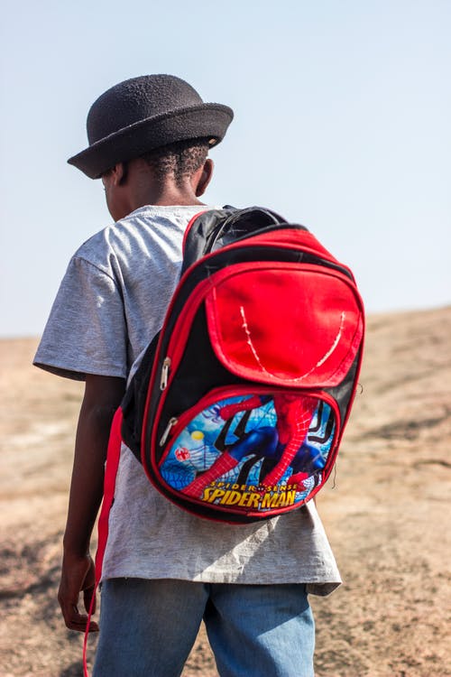 有关兒童, 垂直拍摄, 小孩的免费素材图片