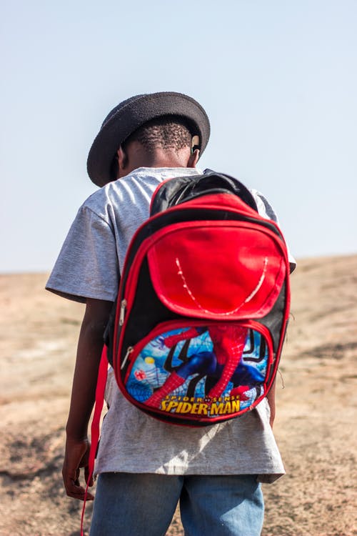 有关兒童, 垂直拍摄, 小孩的免费素材图片