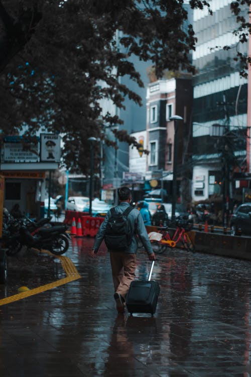 有关人, 后雨, 垂直拍摄的免费素材图片