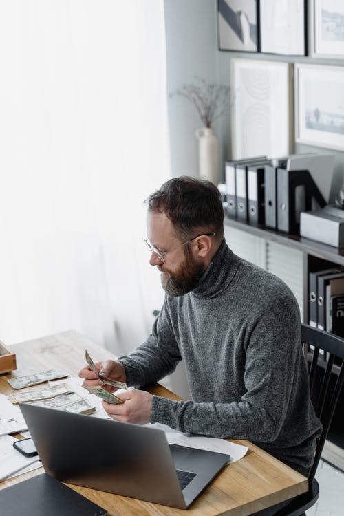 有关人, 办公室背景, 垂直拍摄的免费素材图片