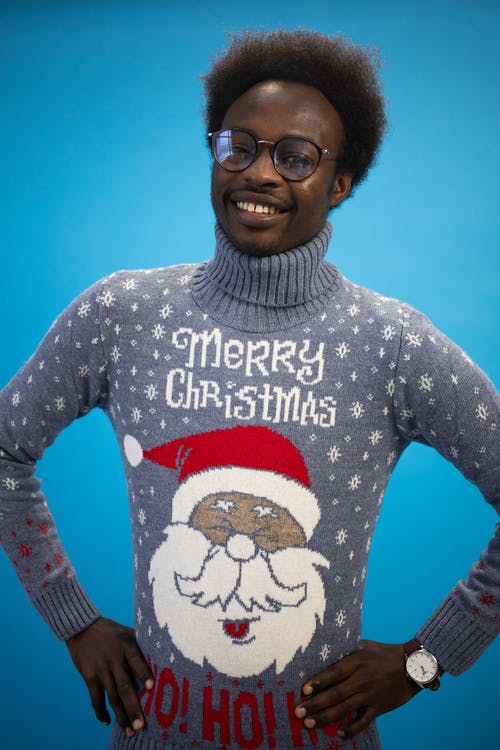 有关垂直拍摄, 微笑, 捲髮的免费素材图片