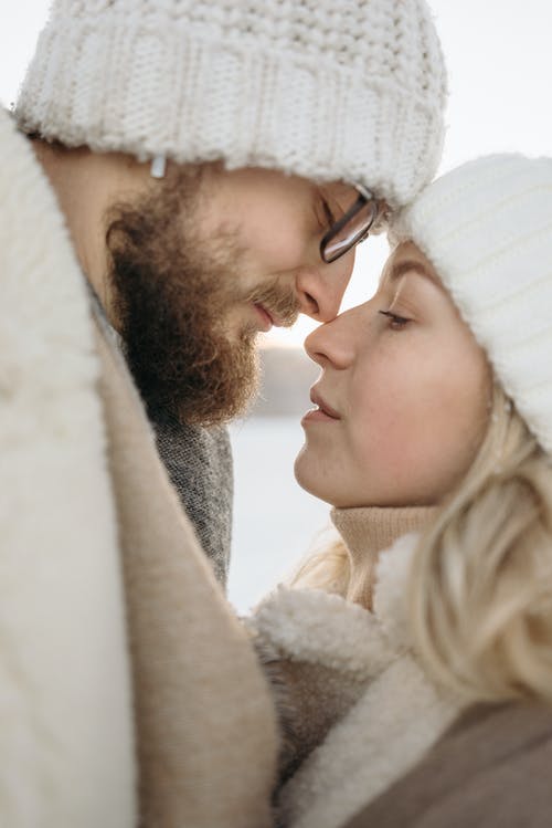 有关一對, 冬季, 垂直拍摄的免费素材图片