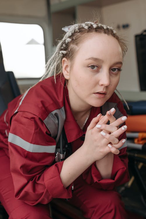 有关emt, 医疗专业人员, 嚴肅的免费素材图片