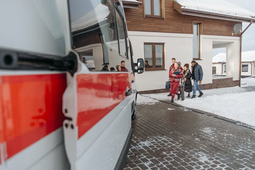 有关emt, 女性, 患者的免费素材图片