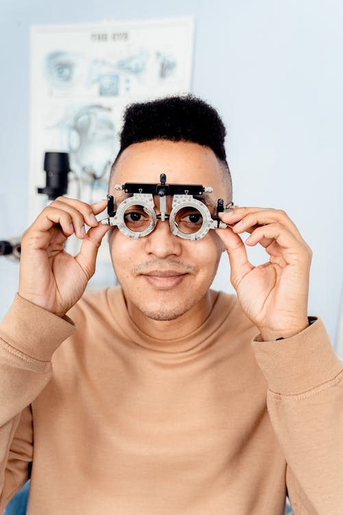 有关人, 光學, 垂直拍摄的免费素材图片