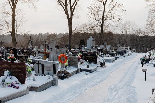 有关冬季, 冷, 墓園的免费素材图片