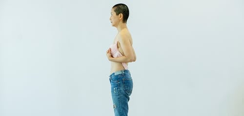 有关不情绪化, 中年, 乳腺癌的免费素材图片