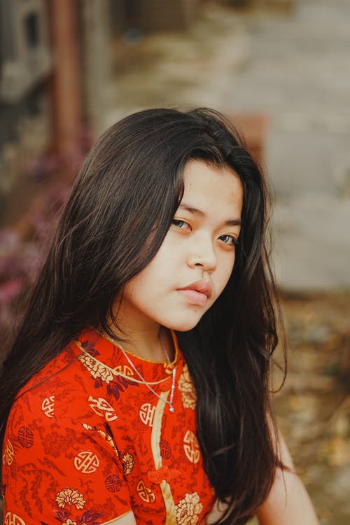 有关垂直拍摄, 女人, 年輕的免费素材图片