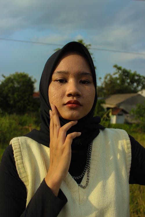 有关伊斯蘭教, 垂直拍摄, 女人的免费素材图片