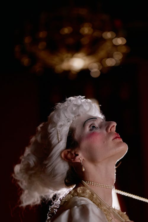 有关人, 側面圖, 向上看的免费素材图片