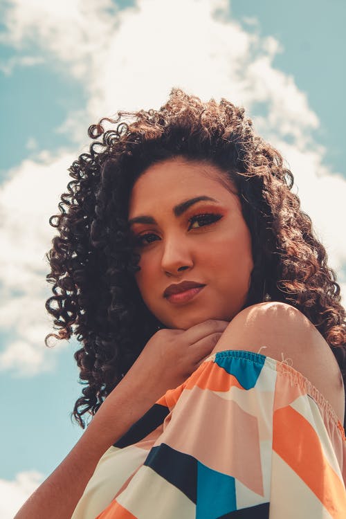 有关垂直拍摄, 女人, 戶外的免费素材图片