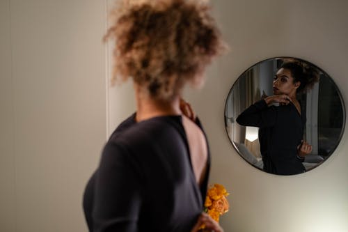 有关反射, 后背, 室內的免费素材图片