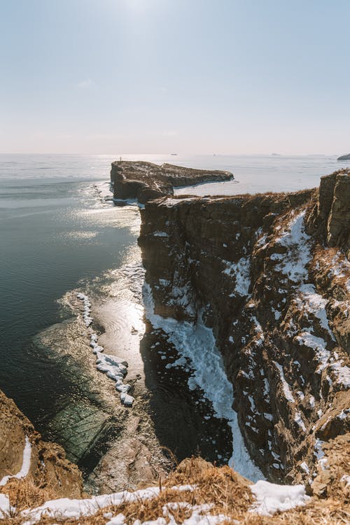 有关垂直拍摄, 沿海悬崖, 海的免费素材图片
