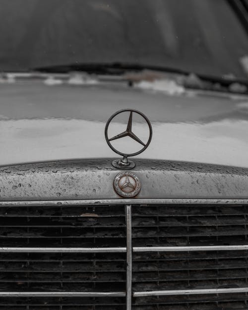 有关垂直拍摄, 徽章, 摩托车的免费素材图片