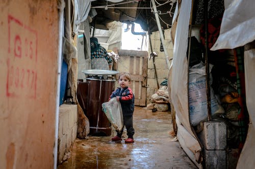 有关住宅, 兒童, 全身的免费素材图片