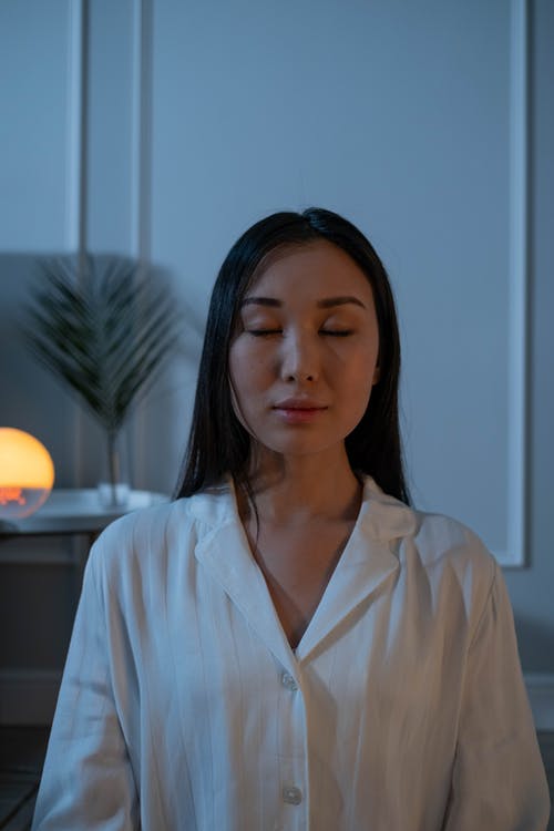 有关人, 垂直拍摄, 女人的免费素材图片