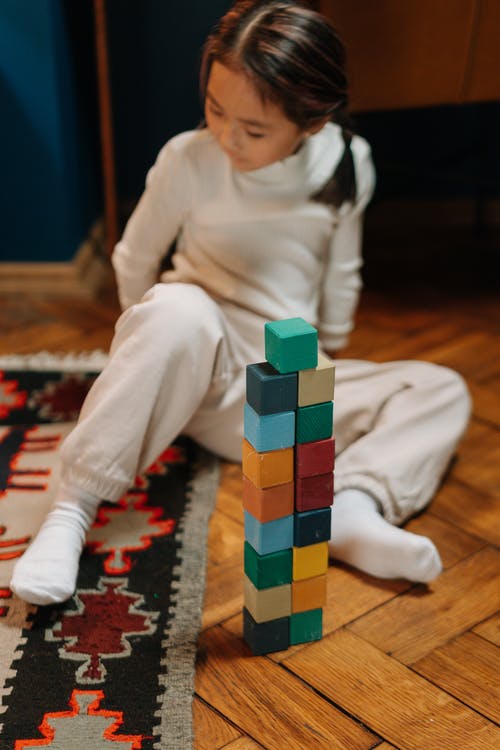 有关坐, 垂直拍摄, 堆的免费素材图片