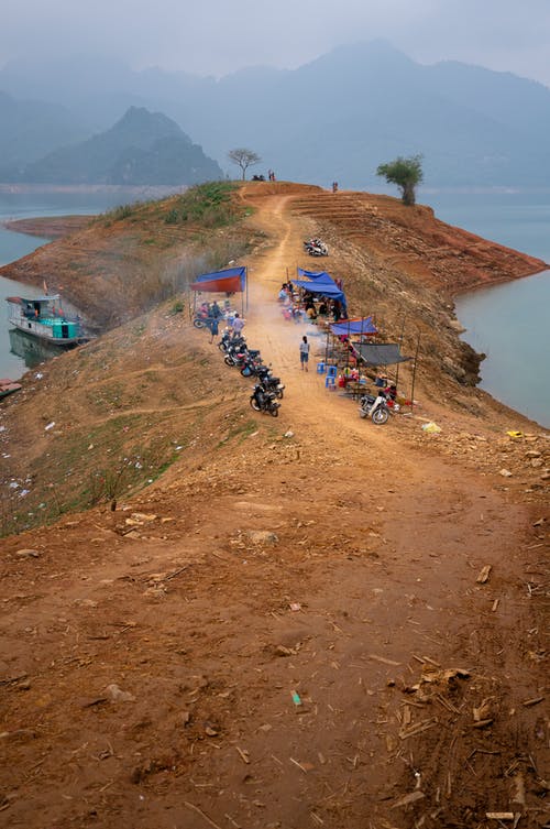 有关停, 冒险, 尘土的免费素材图片