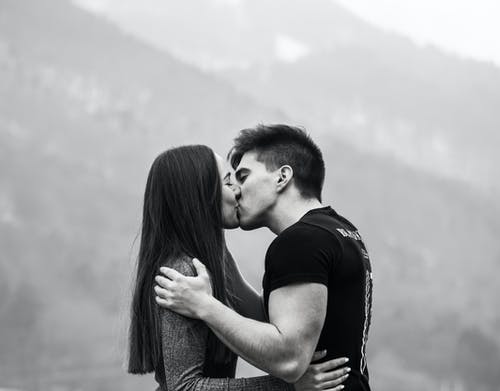 有关一對, 吻, 接吻的免费素材图片