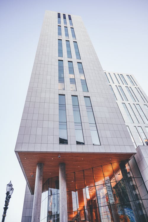 有关不動產, 中央, 从下面的免费素材图片