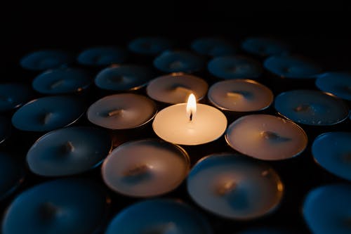 有关点燃的蜡烛, 特写, 發光的的免费素材图片